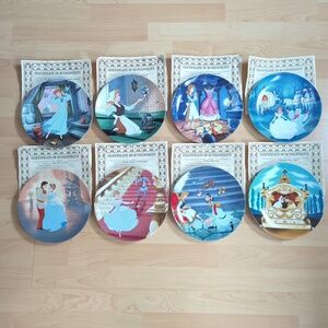 Disney Cinderella Collectors Plates. Complete Set of 8 Plates/ 1998-1990